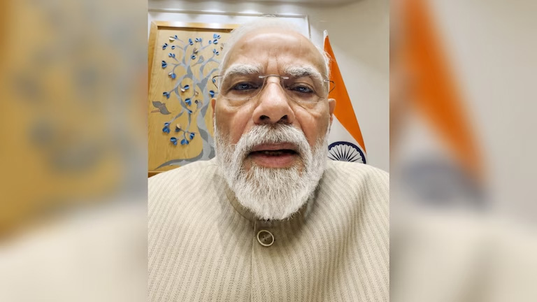 30 கோடி பார்வைகளை கடந்த பிரதமர் மோடியின் செல்ஃபி வீடியோ... சமூக வலைதளத்தில் புதிய சாதனை!